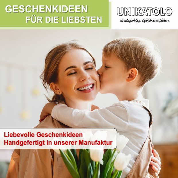 Unikatolo Herz Schneidebrett Kirschholz mit Name + Traktor