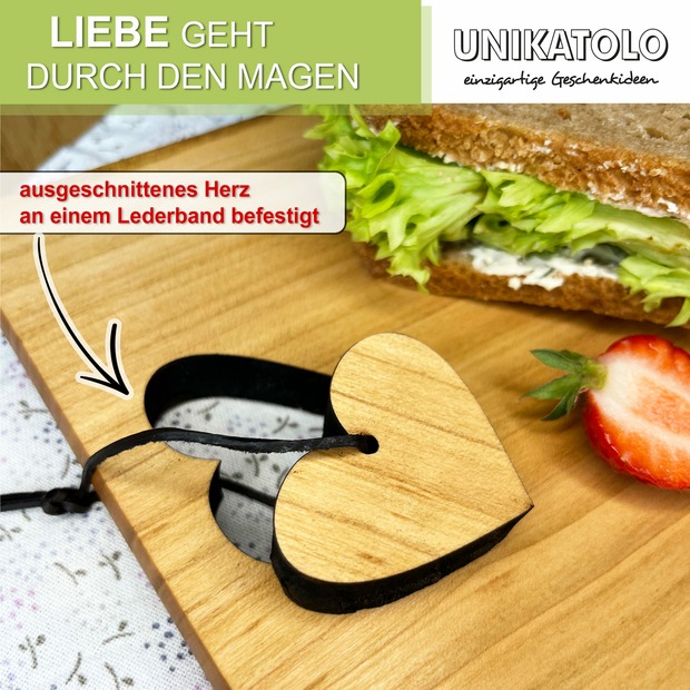 Unikatolo Herz Schneidebrett Kirschholz mit Name + Traktor